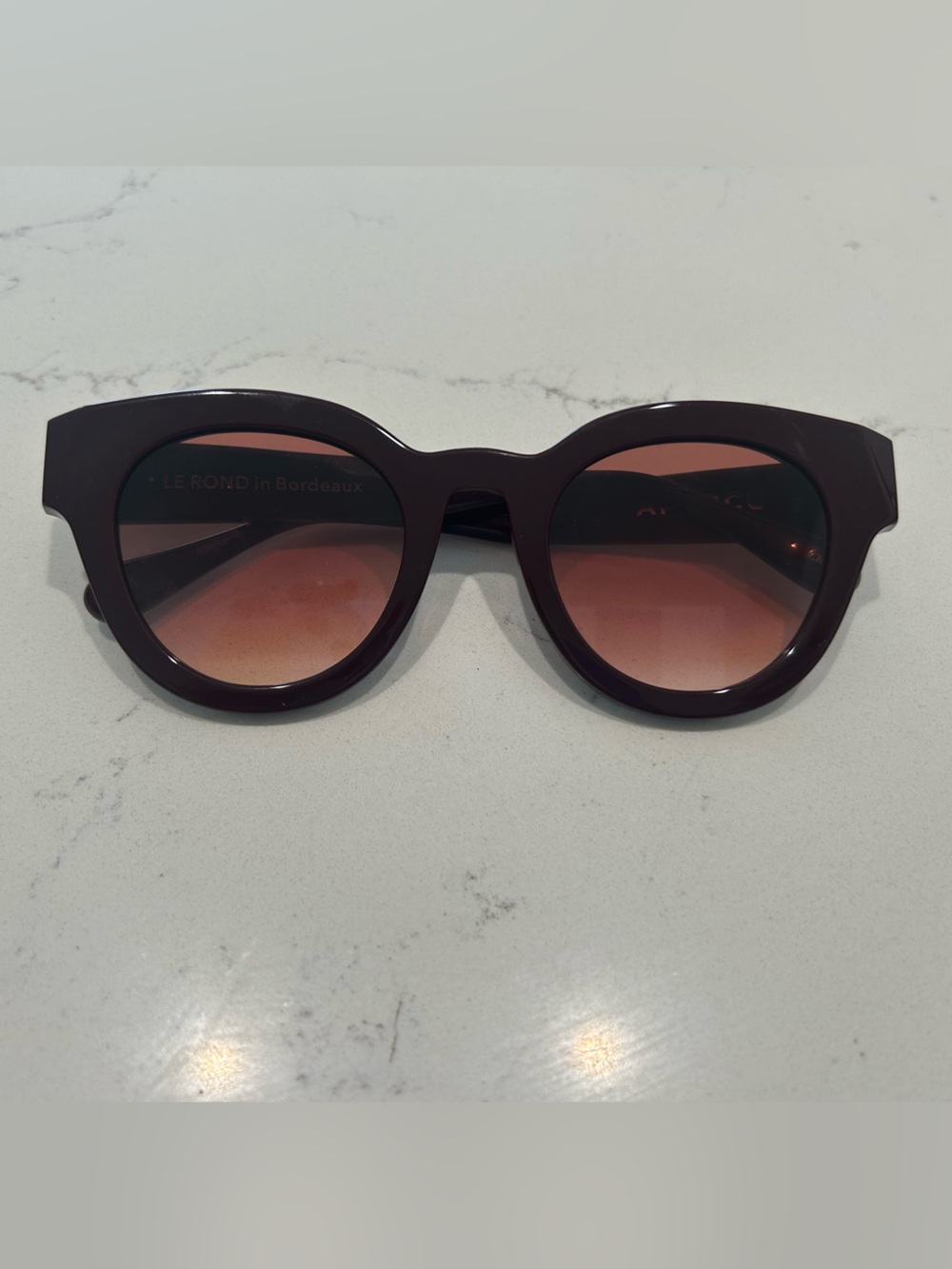 Apercu Le Rond Bordeaux Gradient Sunglasses for Women - Picture 5 of 7
